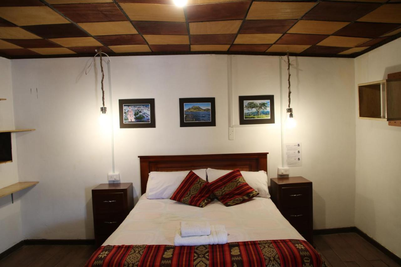 Hospedaje Los Ponchos Otavalo Dış mekan fotoğraf