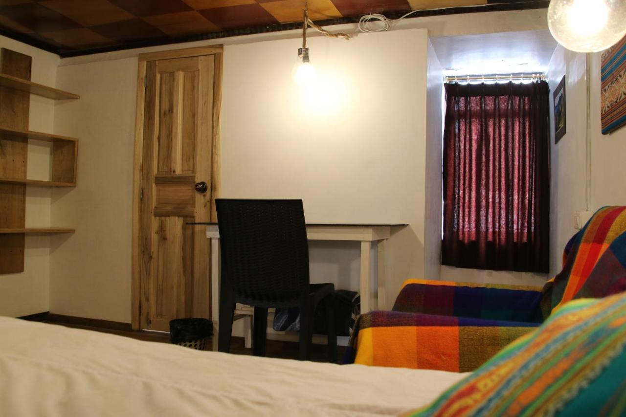 Hospedaje Los Ponchos Otavalo Dış mekan fotoğraf
